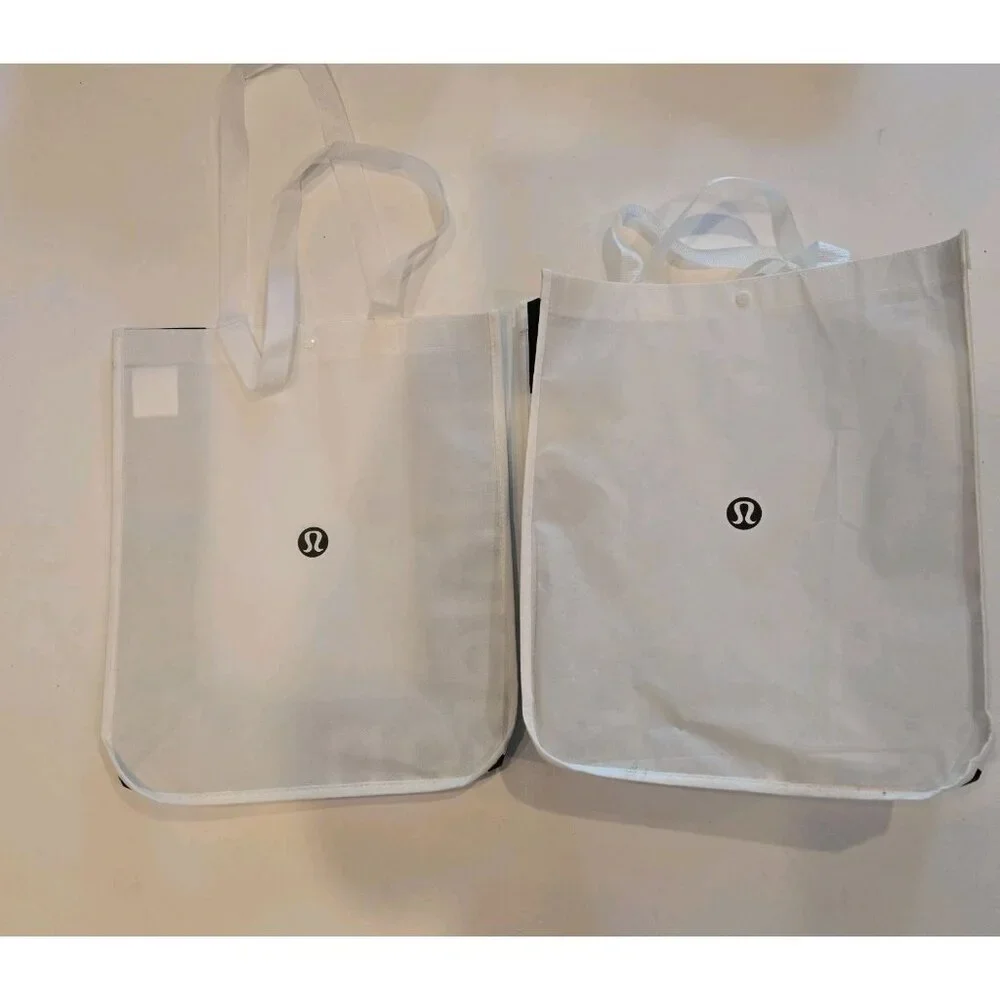 Lot Of 7‎ Lululemon Large Tote 5 Black 2 White 1 Be All In Black White 14x16x6